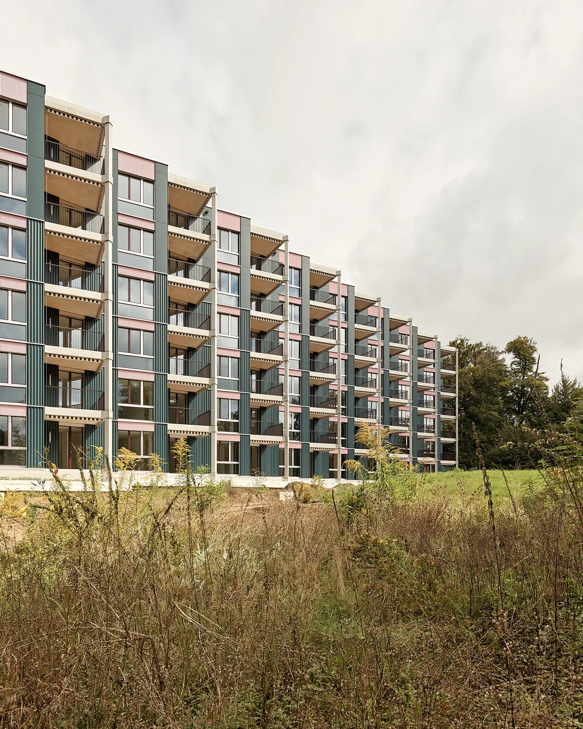 Architekturfotos des Neubaus der Alterssiedlung Rehbühl in Uster.